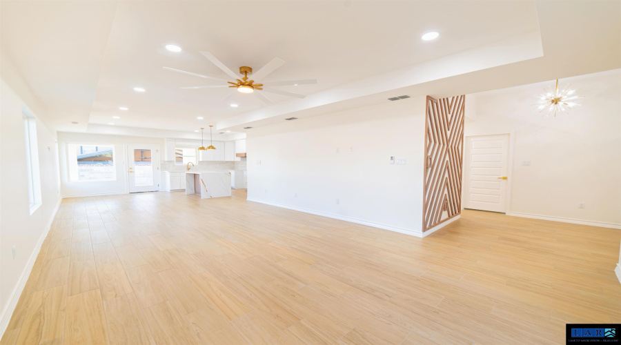 6119 Toribio Dr, Laredo, Texas 78046, 3 Bedrooms Bedrooms, 5 Rooms Rooms,2 BathroomsBathrooms,Residential,For Sale,6119 Toribio Dr,20254486