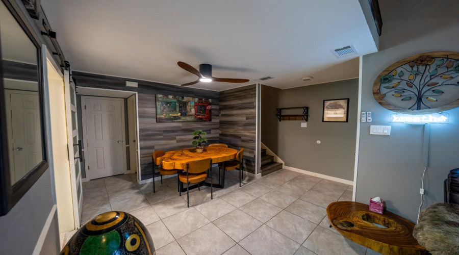 210 E Del Mar Blvd, Laredo, Texas 78041, 1 Bedroom Bedrooms, 3 Rooms Rooms,1 BathroomBathrooms,Residential,For Sale,210 E Del Mar Blvd,20254056