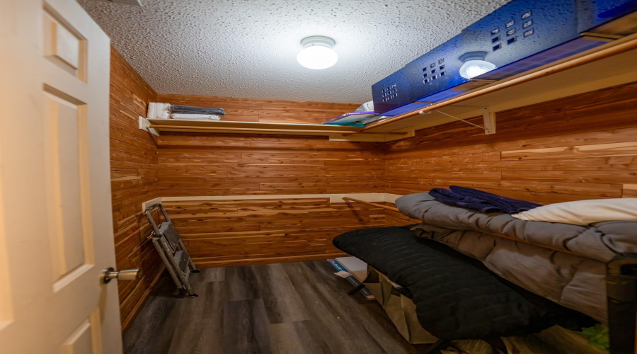 210 E Del Mar Blvd, Laredo, Texas 78041, 1 Bedroom Bedrooms, 3 Rooms Rooms,1 BathroomBathrooms,Residential,For Sale,210 E Del Mar Blvd,20254056