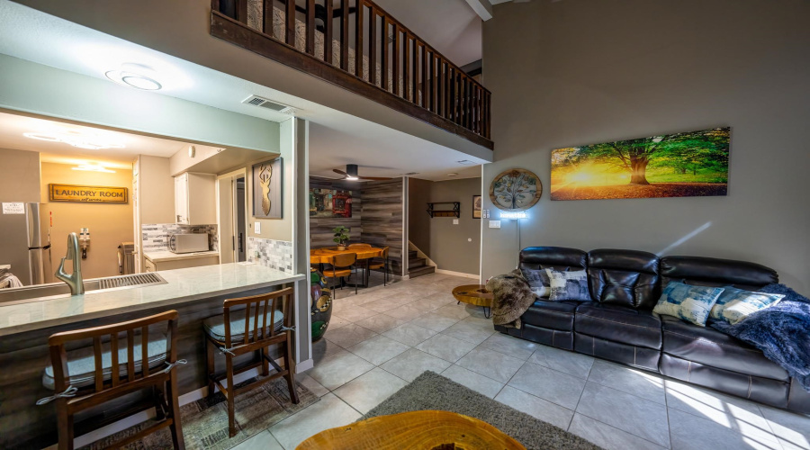 210 E Del Mar Blvd, Laredo, Texas 78041, 1 Bedroom Bedrooms, 3 Rooms Rooms,1 BathroomBathrooms,Residential,For Sale,210 E Del Mar Blvd,20254056