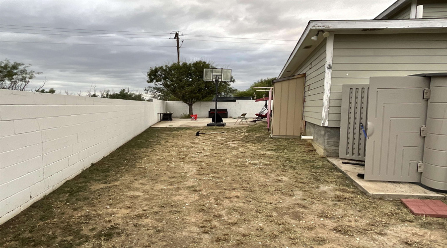 915 Rutledge Dr, LAREDO, Texas 78046, 5 Bedrooms Bedrooms, 9 Rooms Rooms,3 BathroomsBathrooms,Residential,For Rent,915 Rutledge Dr,20254491