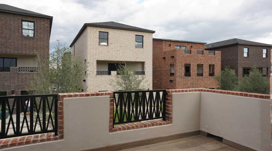 210 Veracruz Dr., Laredo, Texas 78045, 3 Bedrooms Bedrooms, 5 Rooms Rooms,2 BathroomsBathrooms,Residential,For Sale,210 Veracruz Dr.,20254061