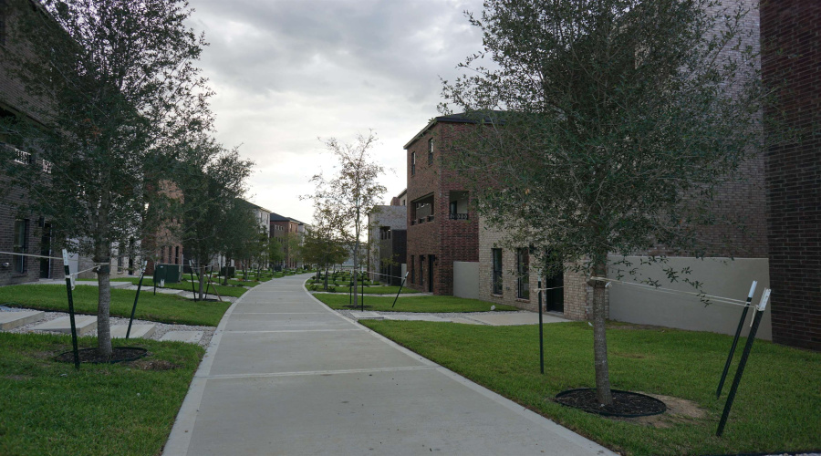 210 Veracruz Dr., Laredo, Texas 78045, 3 Bedrooms Bedrooms, 5 Rooms Rooms,2 BathroomsBathrooms,Residential,For Sale,210 Veracruz Dr.,20254061