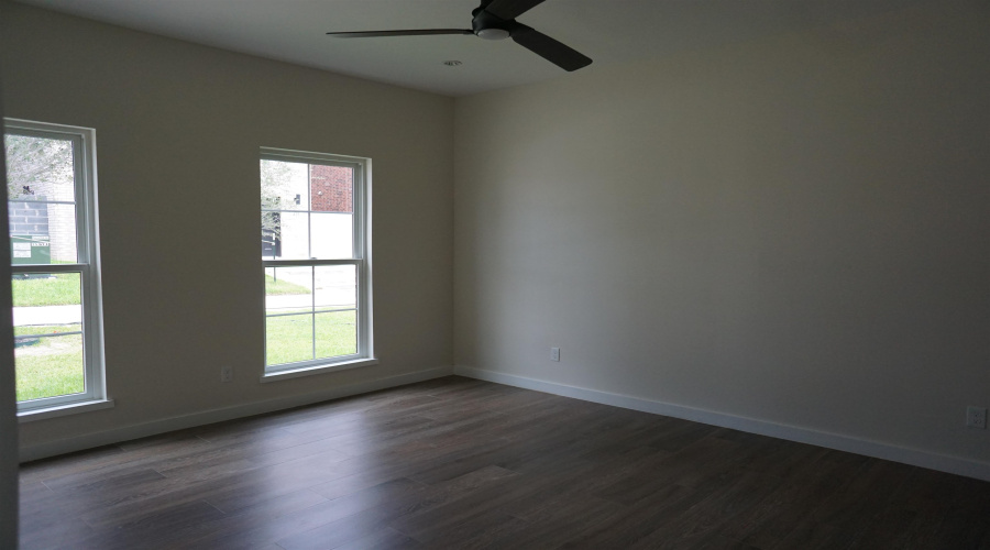 210 Veracruz Dr., Laredo, Texas 78045, 3 Bedrooms Bedrooms, 5 Rooms Rooms,2 BathroomsBathrooms,Residential,For Sale,210 Veracruz Dr.,20254061