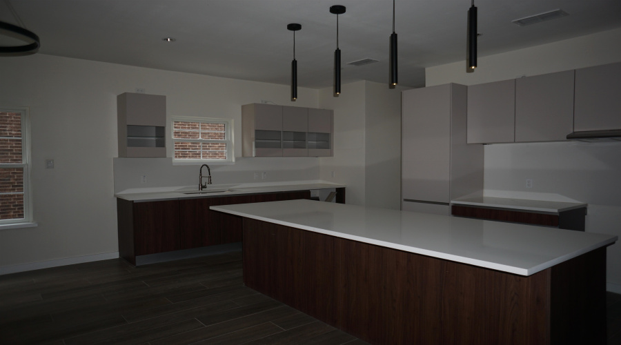 210 Veracruz Dr., Laredo, Texas 78045, 3 Bedrooms Bedrooms, 5 Rooms Rooms,2 BathroomsBathrooms,Residential,For Sale,210 Veracruz Dr.,20254061