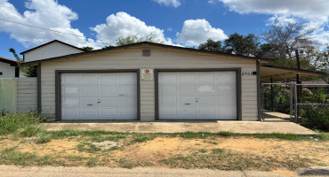 2902 E Stewart St, Laredo, Texas 78043, 1 Bedroom Bedrooms, 2 Rooms Rooms,1 BathroomBathrooms,Residential,For Rent,2902 E Stewart St,20254494