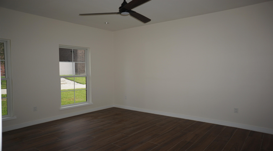 210 Veracruz Dr., Laredo, Texas 78045, 3 Bedrooms Bedrooms, 5 Rooms Rooms,2 BathroomsBathrooms,Residential,For Sale,210 Veracruz Dr.,20254062