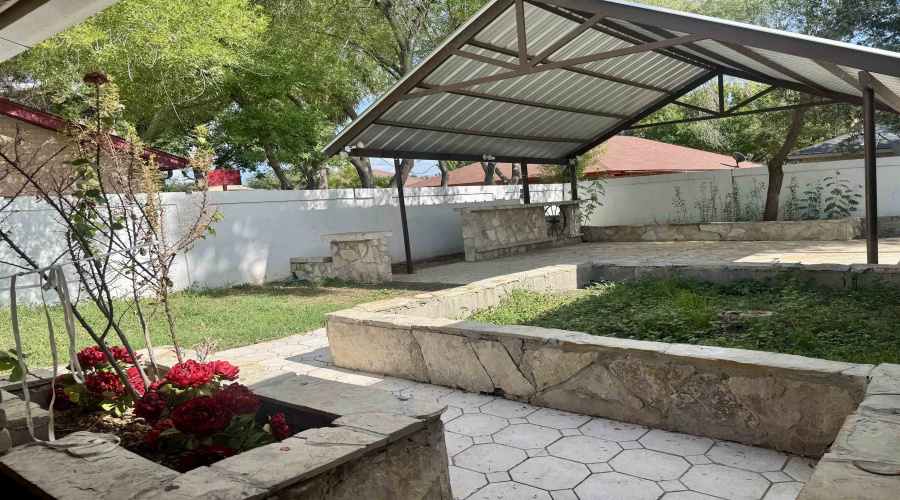1913 Orange Blossom Lp, Laredo, Texas 78045, 4 Bedrooms Bedrooms, 8 Rooms Rooms,3 BathroomsBathrooms,Residential,For Sale,1913 Orange Blossom Lp,20254068