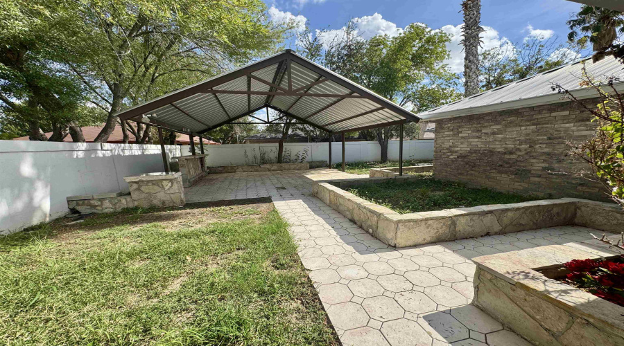 1913 Orange Blossom Lp, Laredo, Texas 78045, 4 Bedrooms Bedrooms, 8 Rooms Rooms,3 BathroomsBathrooms,Residential,For Sale,1913 Orange Blossom Lp,20254068