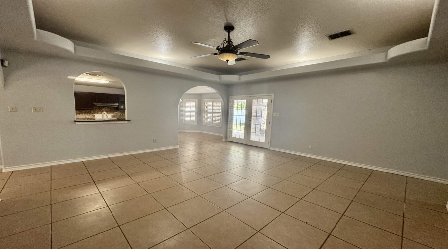 1913 Orange Blossom Lp, Laredo, Texas 78045, 4 Bedrooms Bedrooms, 8 Rooms Rooms,3 BathroomsBathrooms,Residential,For Sale,1913 Orange Blossom Lp,20254068