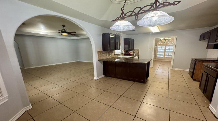 1913 Orange Blossom Lp, Laredo, Texas 78045, 4 Bedrooms Bedrooms, 8 Rooms Rooms,3 BathroomsBathrooms,Residential,For Sale,1913 Orange Blossom Lp,20254068