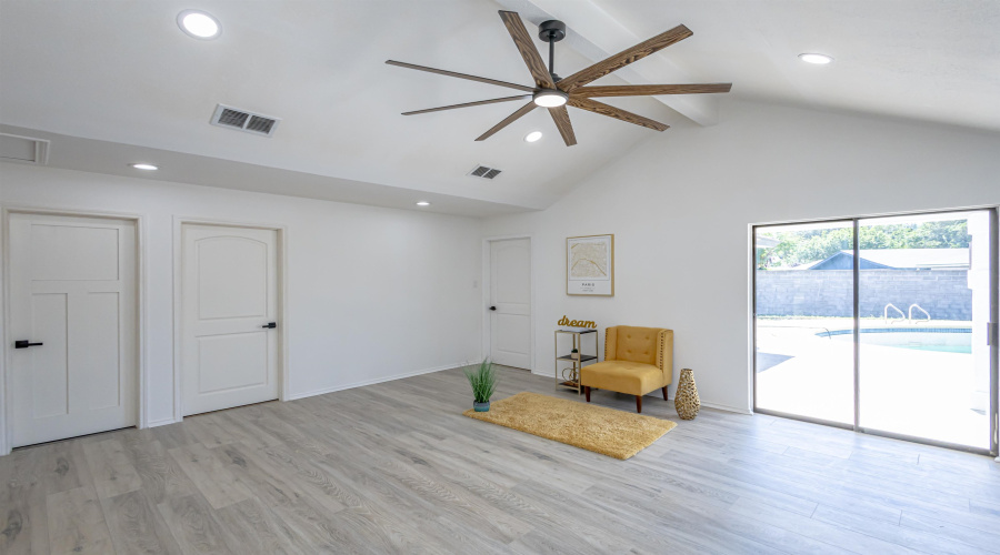8715 Puerto Amarante, LAREDO, Texas 78045, 3 Bedrooms Bedrooms, 5 Rooms Rooms,2 BathroomsBathrooms,Residential,For Sale,8715 Puerto Amarante,20254503