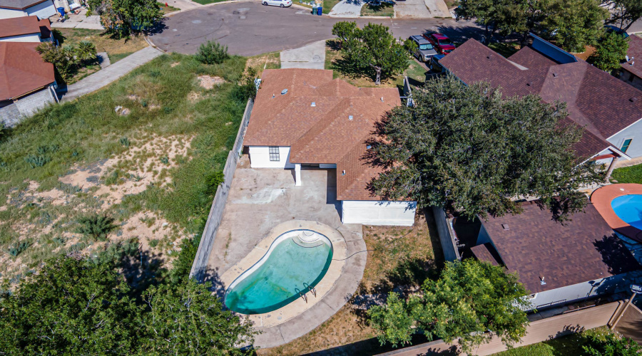 8715 Puerto Amarante, LAREDO, Texas 78045, 3 Bedrooms Bedrooms, 5 Rooms Rooms,2 BathroomsBathrooms,Residential,For Sale,8715 Puerto Amarante,20254503