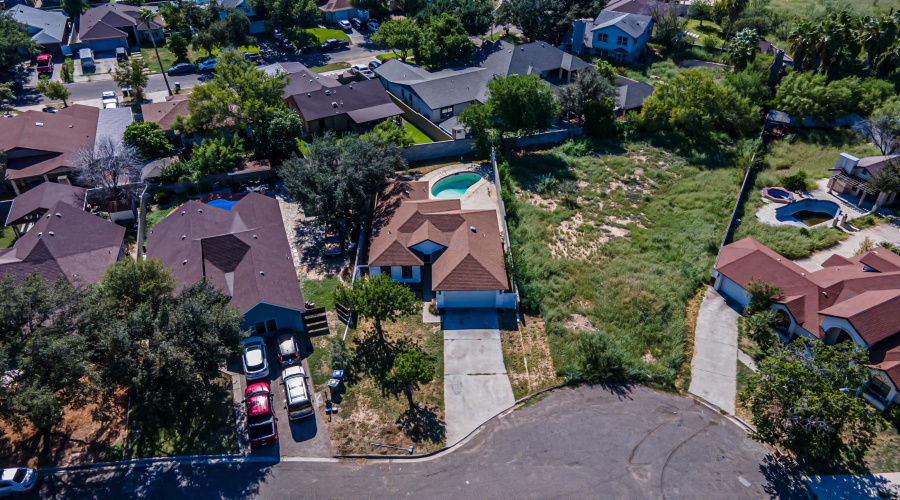 8715 Puerto Amarante, LAREDO, Texas 78045, 3 Bedrooms Bedrooms, 5 Rooms Rooms,2 BathroomsBathrooms,Residential,For Sale,8715 Puerto Amarante,20254503
