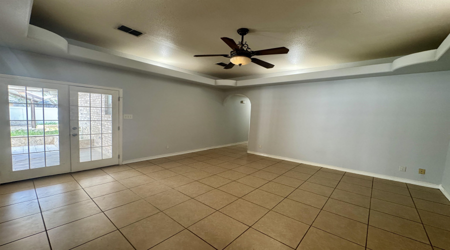 1913 Orange Blossom Lp, Laredo, Texas 78045, 4 Bedrooms Bedrooms, 8 Rooms Rooms,3 BathroomsBathrooms,Residential,For Rent,1913 Orange Blossom Lp,20254069