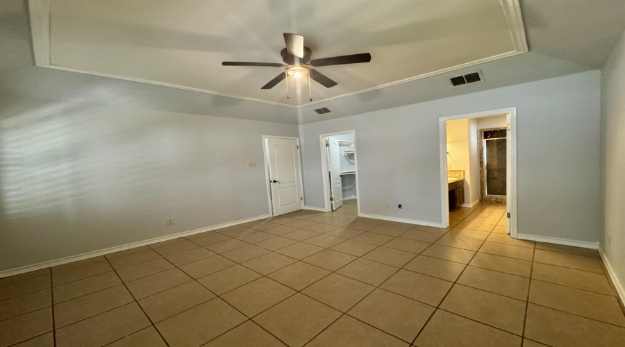 1913 Orange Blossom Lp, Laredo, Texas 78045, 4 Bedrooms Bedrooms, 8 Rooms Rooms,3 BathroomsBathrooms,Residential,For Rent,1913 Orange Blossom Lp,20254069