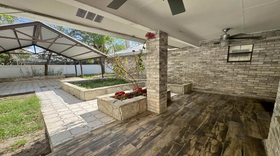 1913 Orange Blossom Lp, Laredo, Texas 78045, 4 Bedrooms Bedrooms, 8 Rooms Rooms,3 BathroomsBathrooms,Residential,For Rent,1913 Orange Blossom Lp,20254069