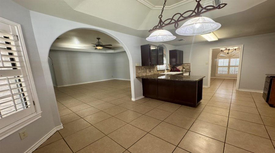 1913 Orange Blossom Lp, Laredo, Texas 78045, 4 Bedrooms Bedrooms, 8 Rooms Rooms,3 BathroomsBathrooms,Residential,For Rent,1913 Orange Blossom Lp,20254069