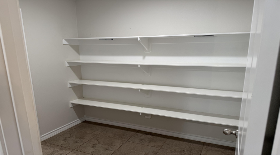 3710 Francisco S Ramirez St., Laredo, Texas 78046, 4 Bedrooms Bedrooms, 6 Rooms Rooms,2 BathroomsBathrooms,Residential,For Sale,3710 Francisco S Ramirez St.,20254504