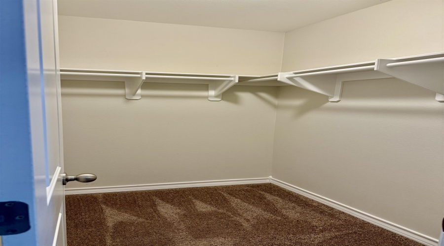 3710 Francisco S Ramirez St., Laredo, Texas 78046, 4 Bedrooms Bedrooms, 6 Rooms Rooms,2 BathroomsBathrooms,Residential,For Sale,3710 Francisco S Ramirez St.,20254504