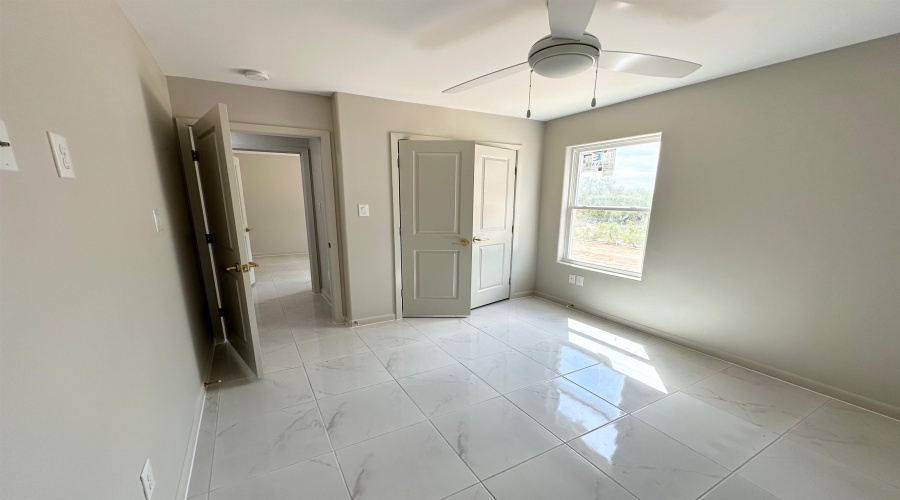 5003 Carambola Ln., Laredo, Texas 78046, 3 Bedrooms Bedrooms, 5 Rooms Rooms,2 BathroomsBathrooms,Residential,For Sale,5003 Carambola Ln.,20254070