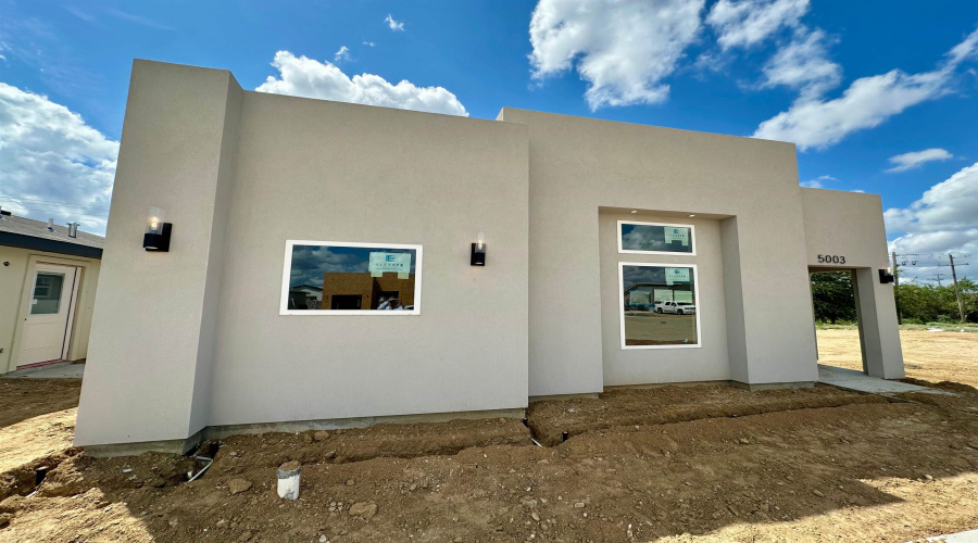 5003 Carambola Ln., Laredo, Texas 78046, 3 Bedrooms Bedrooms, 5 Rooms Rooms,2 BathroomsBathrooms,Residential,For Sale,5003 Carambola Ln.,20254070