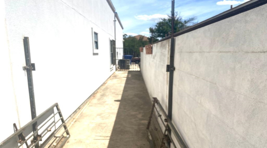 308 Cambridge Lp, Laredo, Texas 78045, 3 Bedrooms Bedrooms, 8 Rooms Rooms,3 BathroomsBathrooms,Residential,For Rent,308 Cambridge Lp,20254505