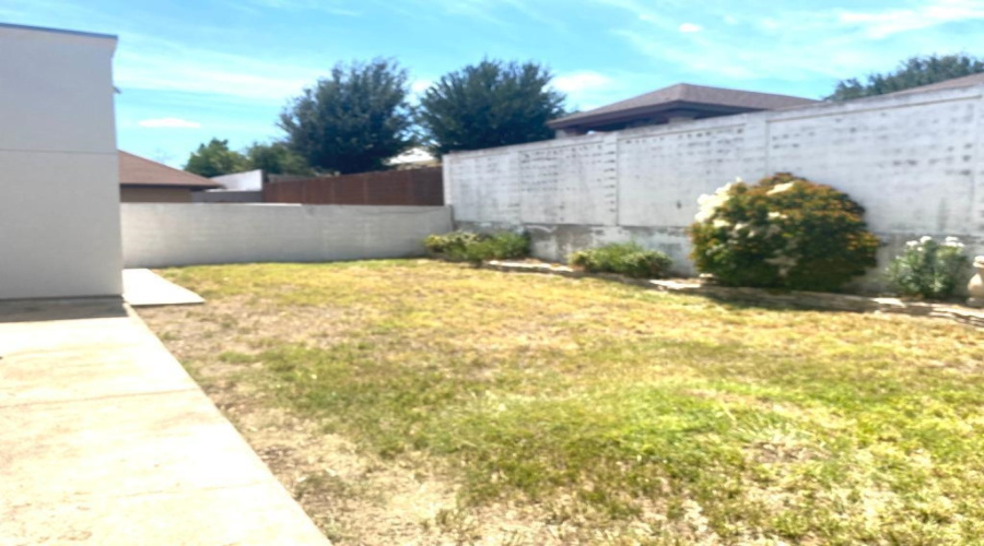 308 Cambridge Lp, Laredo, Texas 78045, 3 Bedrooms Bedrooms, 8 Rooms Rooms,3 BathroomsBathrooms,Residential,For Rent,308 Cambridge Lp,20254505