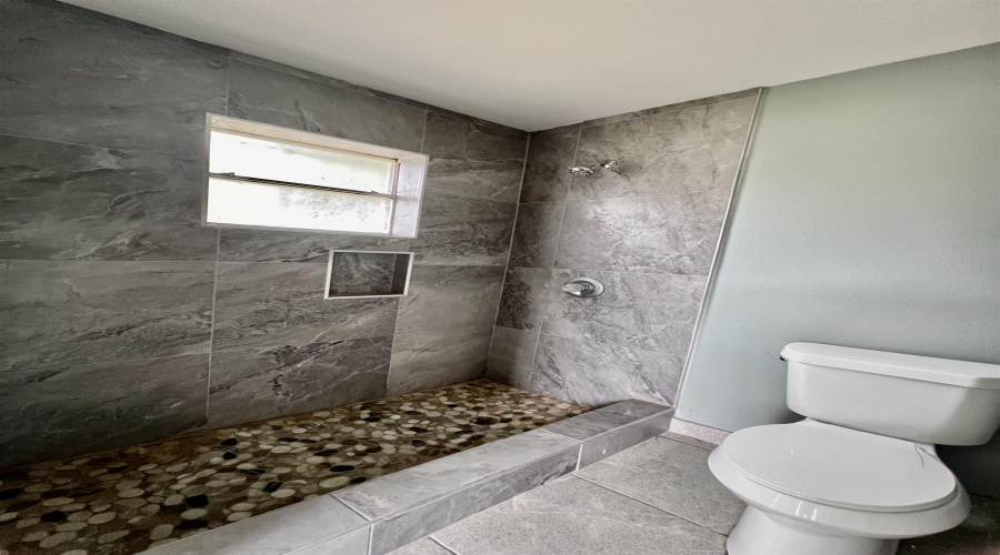 110 N Malinche Ave, Laredo, Texas 78043, 3 Bedrooms Bedrooms, 6 Rooms Rooms,2 BathroomsBathrooms,Residential,For Rent,110 N Malinche Ave,20254506