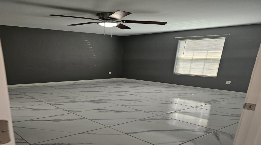 357 Riverhill Lp, Laredo, Texas 78046, 3 Bedrooms Bedrooms, 5 Rooms Rooms,2 BathroomsBathrooms,Residential,For Sale,357 Riverhill Lp,20254072