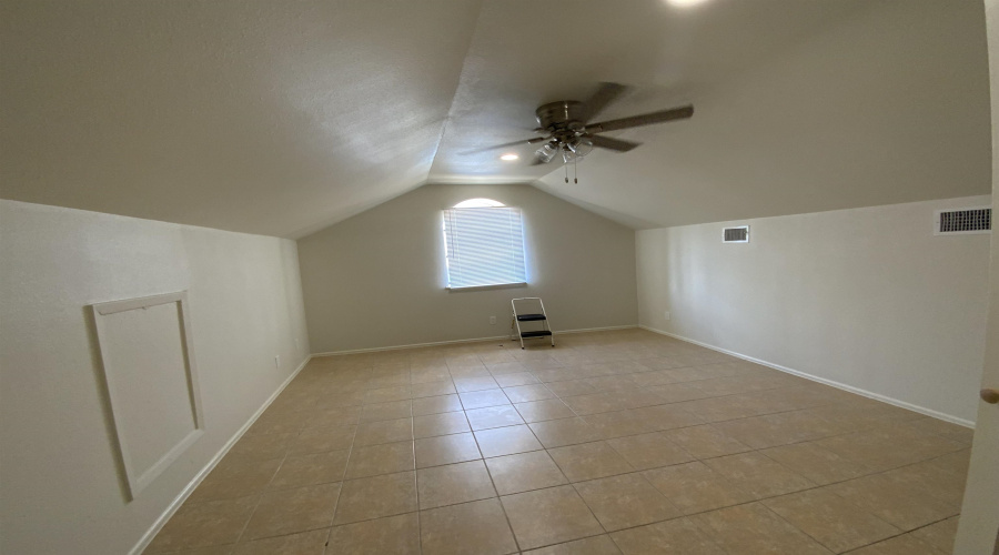 119 Tours Ln, Laredo, Texas 78045, 4 Bedrooms Bedrooms, 6 Rooms Rooms,3 BathroomsBathrooms,Residential,For Sale,119 Tours Ln,20254507