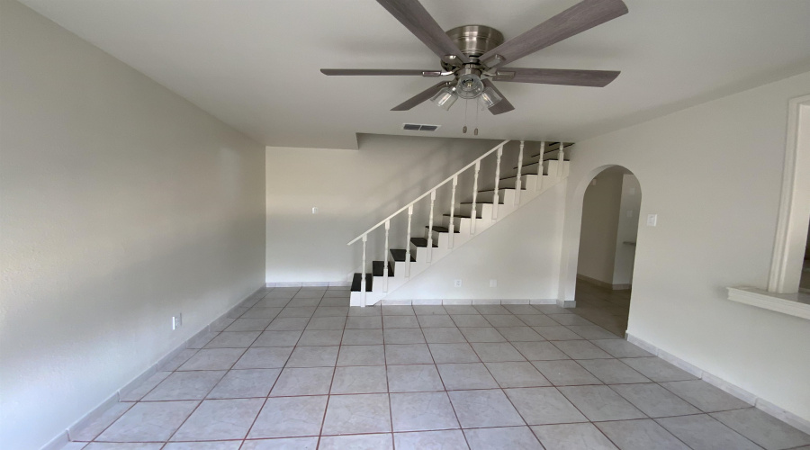 119 Tours Ln, Laredo, Texas 78045, 4 Bedrooms Bedrooms, 6 Rooms Rooms,3 BathroomsBathrooms,Residential,For Sale,119 Tours Ln,20254507