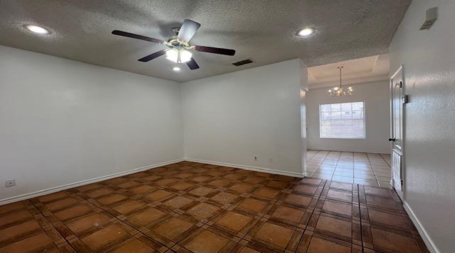 1419 Gustavus St, Laredo, Texas 78040, 2 Bedrooms Bedrooms, 4 Rooms Rooms,1 BathroomBathrooms,Residential,For Rent,1419 Gustavus St,20254508
