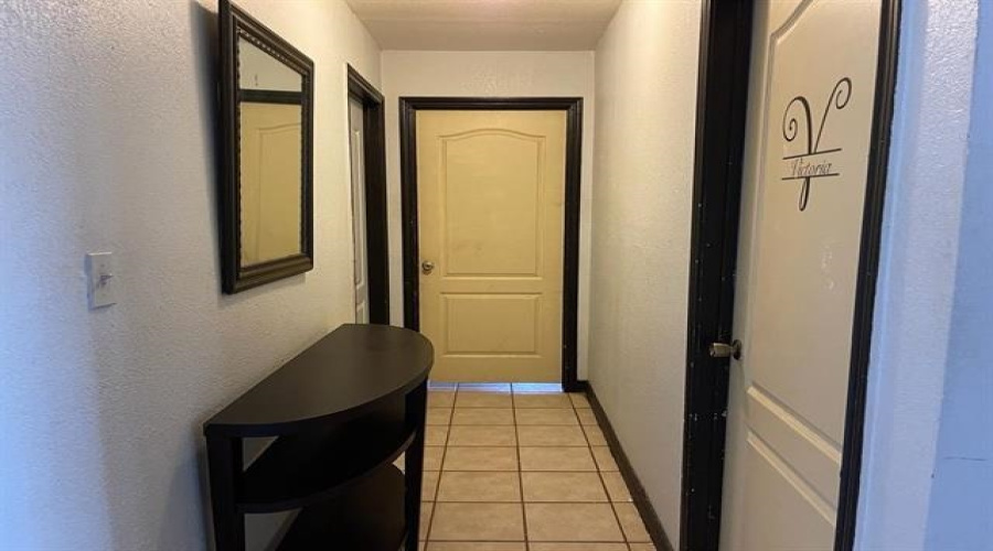 133 Los Fresnos, Laredo, Texas 78046, 3 Bedrooms Bedrooms, 5 Rooms Rooms,2 BathroomsBathrooms,Residential,For Sale,133 Los Fresnos,20254076