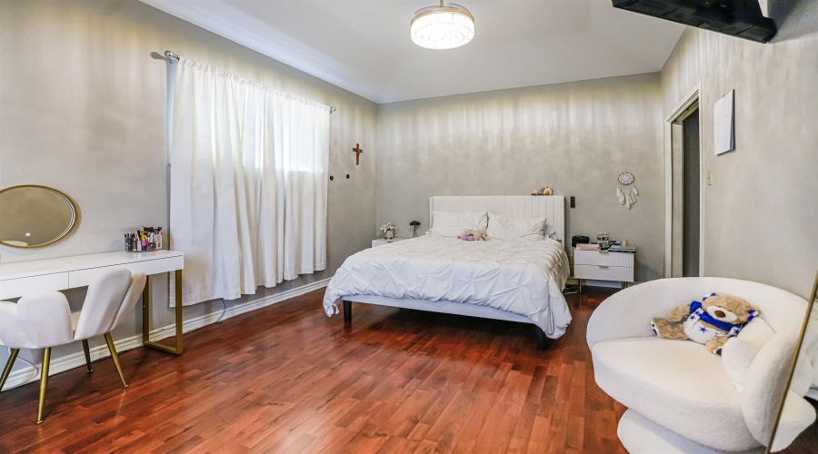 309 Lake Kariba Ct, Laredo, Texas 78041, 5 Bedrooms Bedrooms, 10 Rooms Rooms,4 BathroomsBathrooms,Residential,For Sale,309 Lake Kariba Ct,20254509