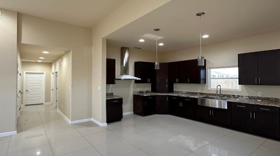 2811 Lavanda Dr., Laredo, Texas 78046, 3 Bedrooms Bedrooms, 4 Rooms Rooms,2 BathroomsBathrooms,Residential,For Rent,2811 Lavanda Dr.,20254512
