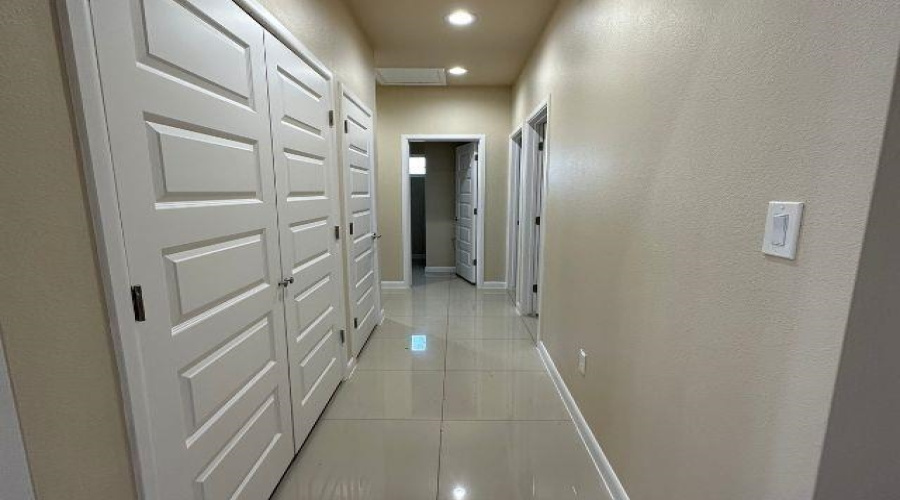 2811 Lavanda Dr., Laredo, Texas 78046, 3 Bedrooms Bedrooms, 4 Rooms Rooms,2 BathroomsBathrooms,Residential,For Rent,2811 Lavanda Dr.,20254512
