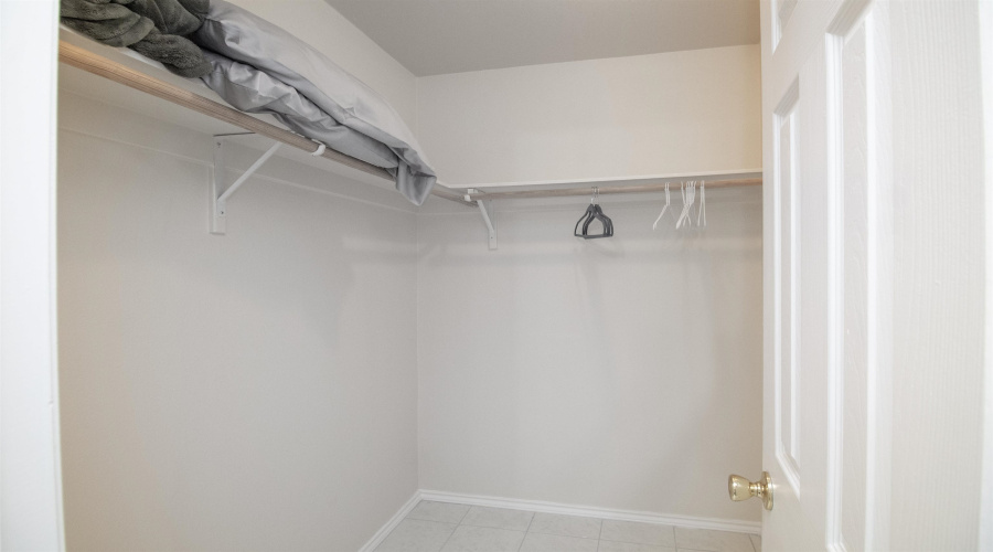 101 Castellanos Ct, Laredo, Texas 78045, 3 Bedrooms Bedrooms, 5 Rooms Rooms,2 BathroomsBathrooms,Residential,For Sale,101 Castellanos Ct,20254519