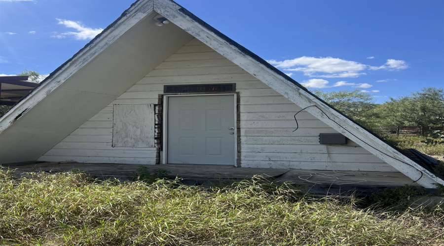 308 Water St, Zapata, Texas 78076, 1 Bedroom Bedrooms, 1 Room Rooms,1 BathroomBathrooms,Residential,For Sale,308 Water St,20254523
