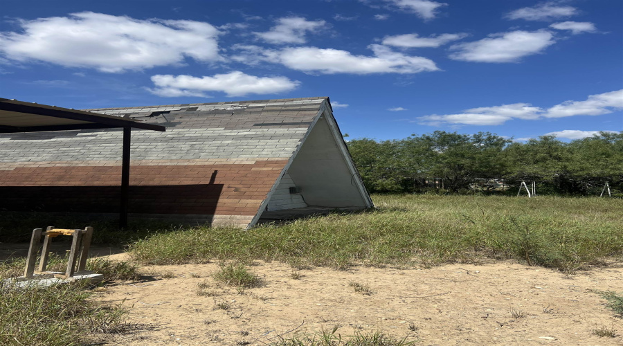 308 Water St, Zapata, Texas 78076, 1 Bedroom Bedrooms, 1 Room Rooms,1 BathroomBathrooms,Residential,For Sale,308 Water St,20254523