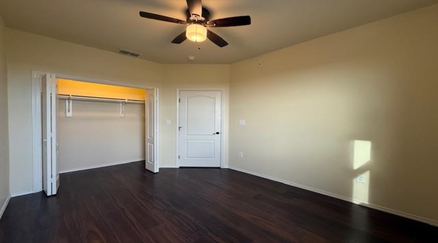 5403 Montevista Dr., Laredo, Texas 78041-7704, 3 Bedrooms Bedrooms, 5 Rooms Rooms,2 BathroomsBathrooms,Residential,For Rent,5403 Montevista Dr.,20254527
