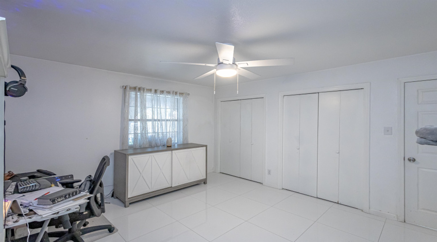 318 S Dakota, Laredo, Texas 78041, 4 Bedrooms Bedrooms, 7 Rooms Rooms,3 BathroomsBathrooms,Residential,For Sale,318 S Dakota,20254088