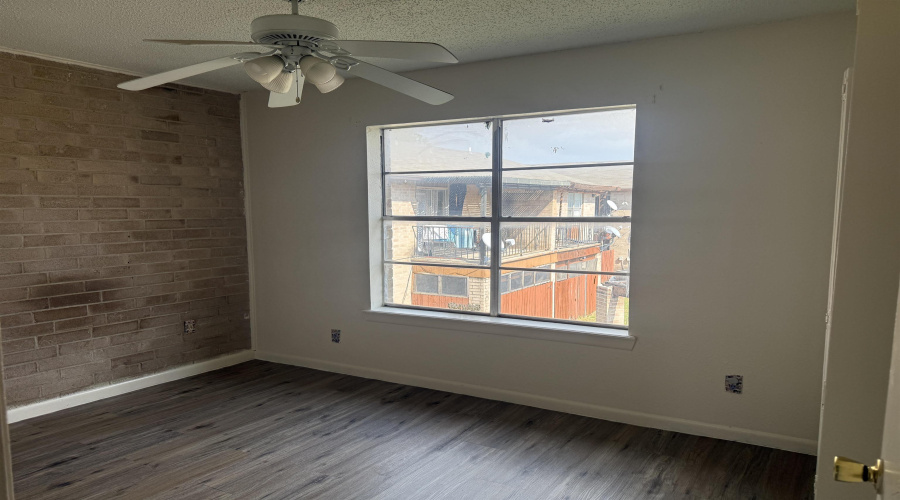 4902 Marcella Ave, Laredo, Texas 78041, 2 Bedrooms Bedrooms, 4 Rooms Rooms,1 BathroomBathrooms,Residential,For Rent,4902 Marcella Ave,20254529