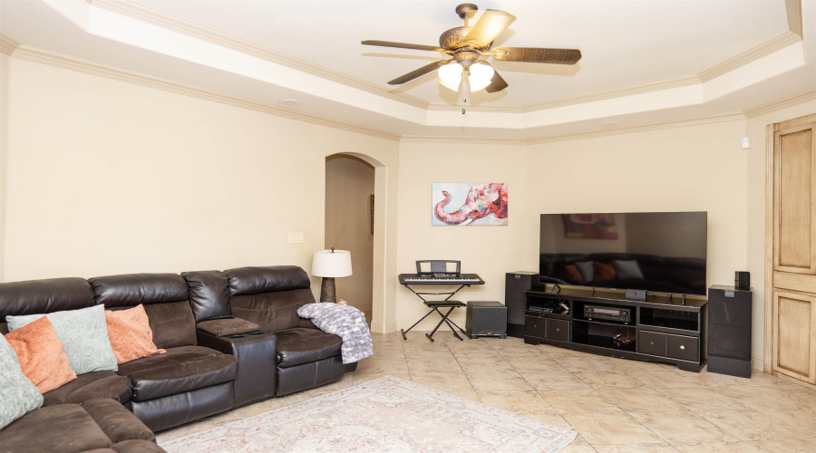 2701 Els Ct, Laredo, Texas 78045, 3 Bedrooms Bedrooms, 7 Rooms Rooms,2 BathroomsBathrooms,Residential,For Sale,2701 Els Ct,20254095