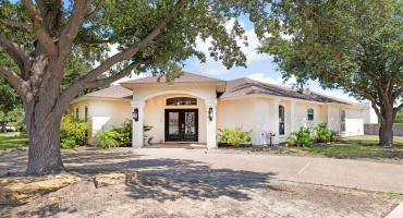 2701 Els Ct, Laredo, Texas 78045, 3 Bedrooms Bedrooms, 7 Rooms Rooms,2 BathroomsBathrooms,Residential,For Sale,2701 Els Ct,20254095