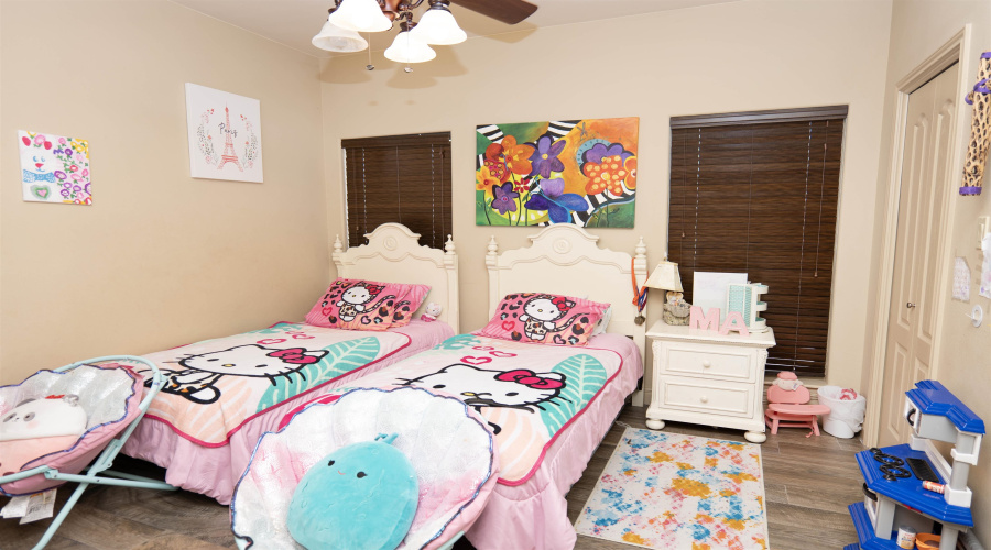 2701 Els Ct, Laredo, Texas 78045, 3 Bedrooms Bedrooms, 7 Rooms Rooms,2 BathroomsBathrooms,Residential,For Sale,2701 Els Ct,20254095