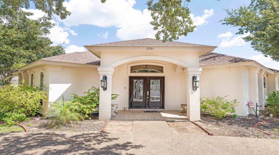 2701 Els Ct, Laredo, Texas 78045, 3 Bedrooms Bedrooms, 7 Rooms Rooms,2 BathroomsBathrooms,Residential,For Sale,2701 Els Ct,20254095