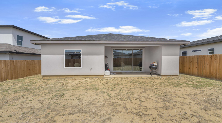 1613 Coba Dr., Laredo, Texas 78043-46, 3 Bedrooms Bedrooms, 7 Rooms Rooms,2 BathroomsBathrooms,Residential,For Rent,1613 Coba Dr.,20254099