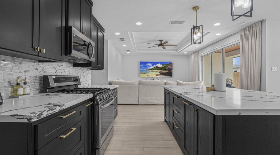 1613 Coba Dr., Laredo, Texas 78043-46, 3 Bedrooms Bedrooms, 7 Rooms Rooms,2 BathroomsBathrooms,Residential,For Rent,1613 Coba Dr.,20254099