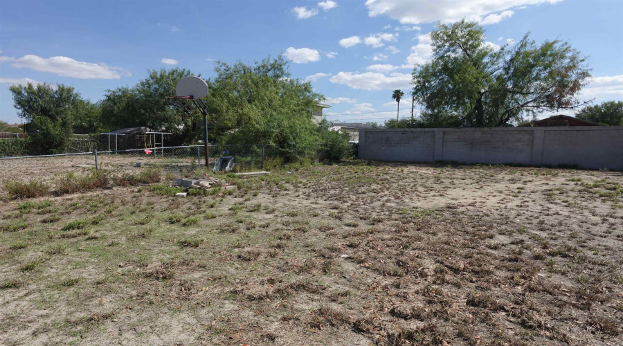 1717 Gladiola Ln, Rio Bravo, Texas 78046, ,Land,For Sale,1717 Gladiola Ln,20254280